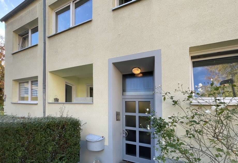 Hauseingang Erdgeschosswohnung K�ln / Junkersdorf
