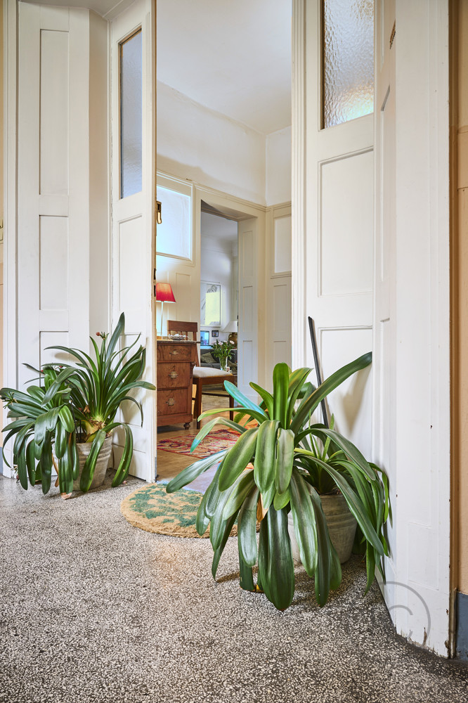 Hausflur Etagenwohnung K�ln