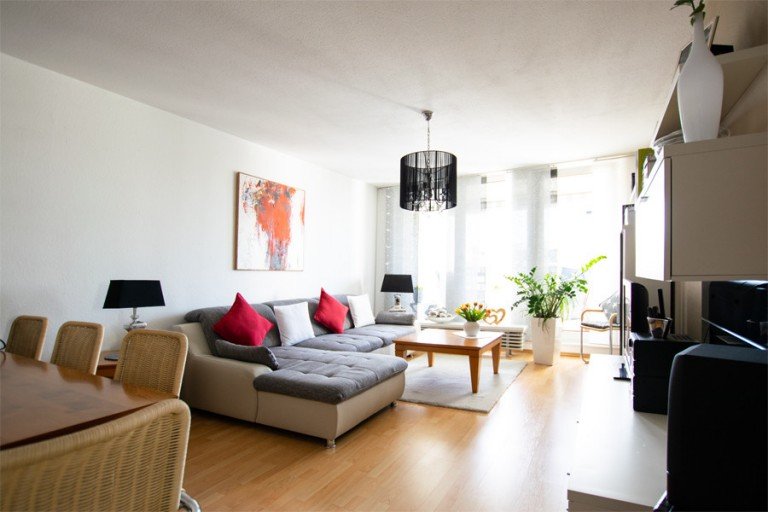 Wohnzimmer 2 K�ln / Junkersdorf Etagenwohnung Helle 3-Zimmer-Wohnung mit Sonnenloggia zur Eigennutzung oder als Kapitalanlage in Junkersdorf