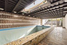 Schwimmbad Frechen Bachem: Einfamilienhaus mit besonderer Atmosph�re und einzigartigem Wohnbereich