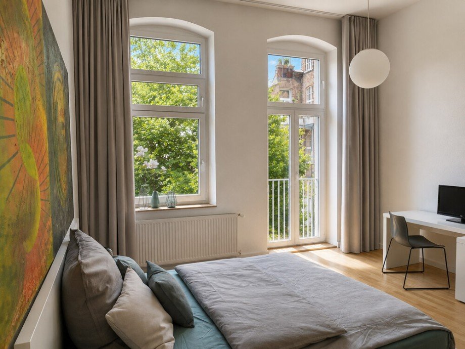 Schlafzimmer Blick auf Fenster Etagenwohnung K�ln / Humboldt-Gremberg