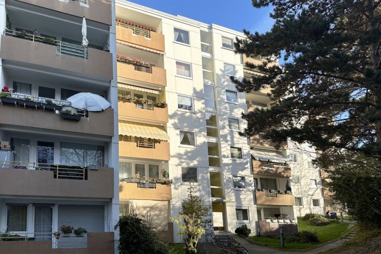 Balkone Bonn Mehrfamilienhaus Lukratives Mehrfamilienhaus mit gut geschnittenen 3-5 Zimmer-Wohnungen und Tiefgarage