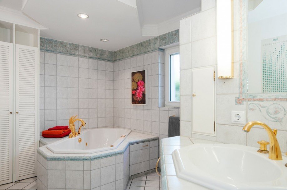 Badezimmer Einfamilienhaus Br�hl