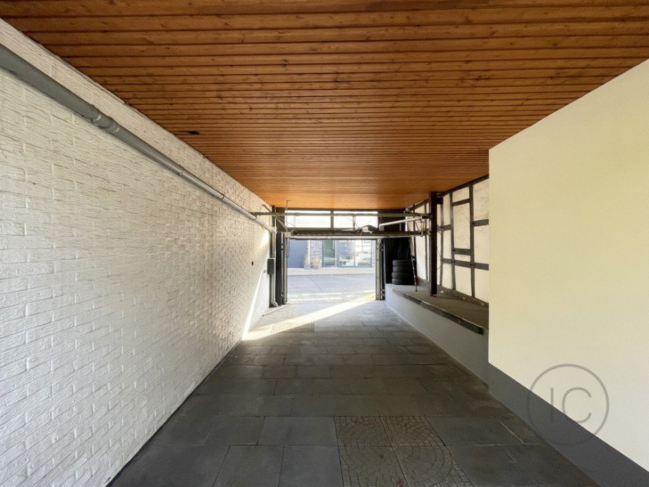Garageneinfahrt Reihenmittelhaus Frechen