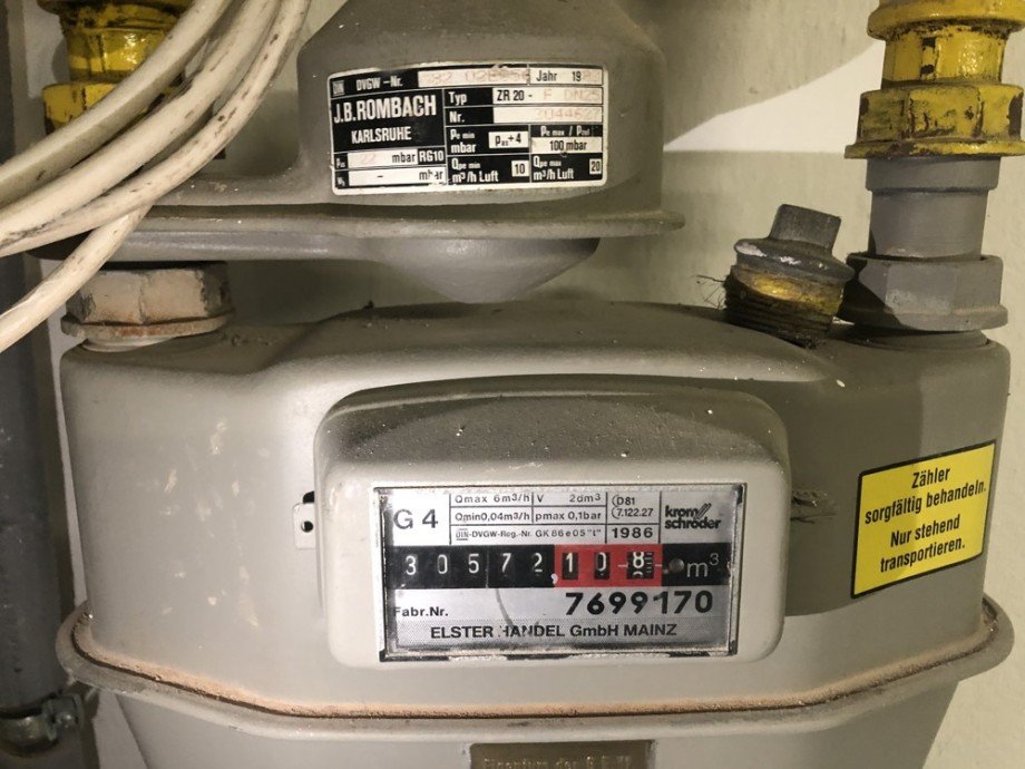 AWA12 Gasz�hler Doppelhaush�lfte K�ln / Poll