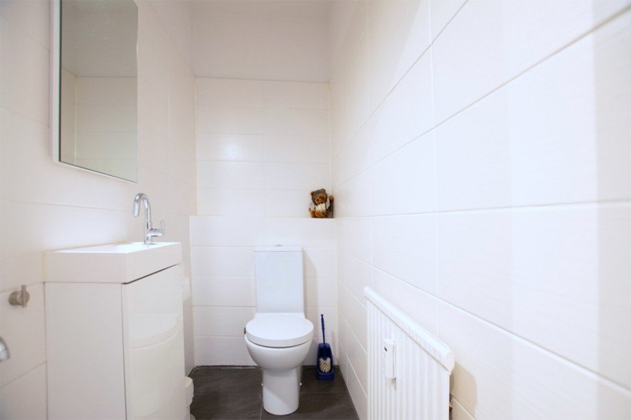 G�ste WC Etagenwohnung K�ln-Pesch