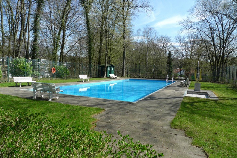 Schwimmbad Etagenwohnung Bergisch Gladbach / Katterbach