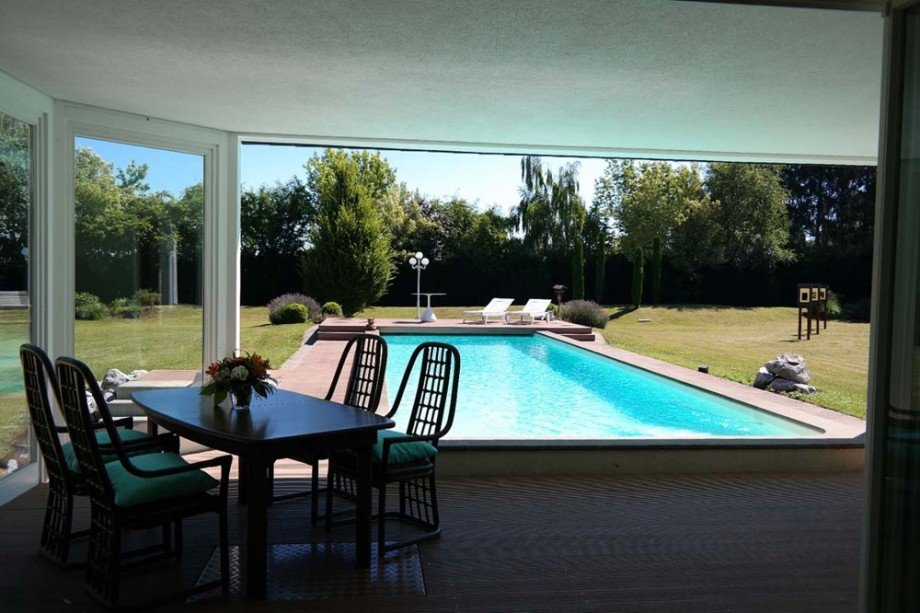 Freisitz zum Pool Einfamilienhaus Br�hl