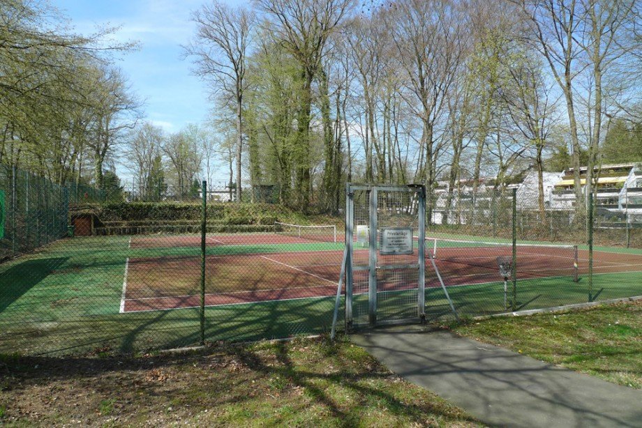 Tennisplatz Etagenwohnung Bergisch Gladbach / Katterbach