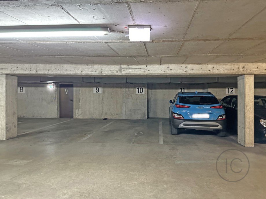 Stellplatz Etagenwohnung K�ln / Junkersdorf