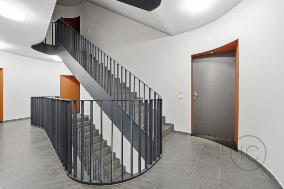 Treppenhaus Etagenwohnung K�ln