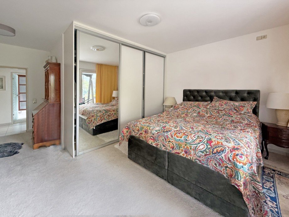 Schlafzimmer Etagenwohnung K�ln / Lindenthal