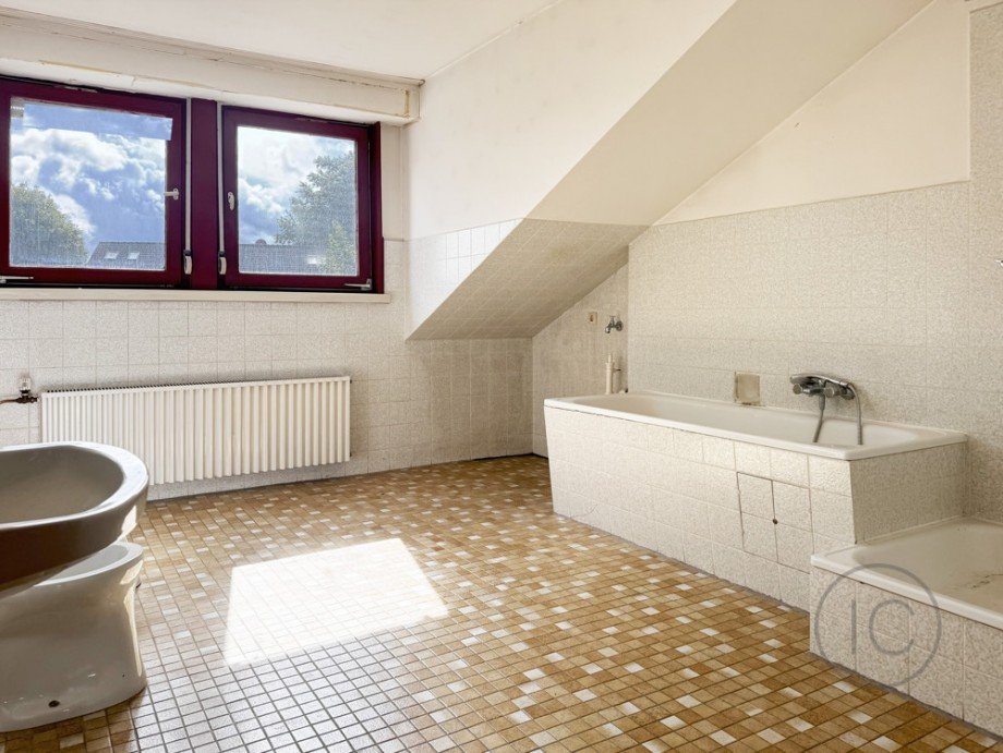 Badezimmer Einfamilienhaus Bergisch-Gladbach