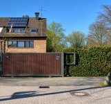 Hauptbild Mehrfamilienhaus in Hilden mit drei Einheiten und Entwicklungspotenzial