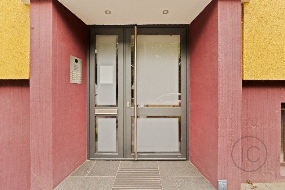 Eingang Etagenwohnung K�ln